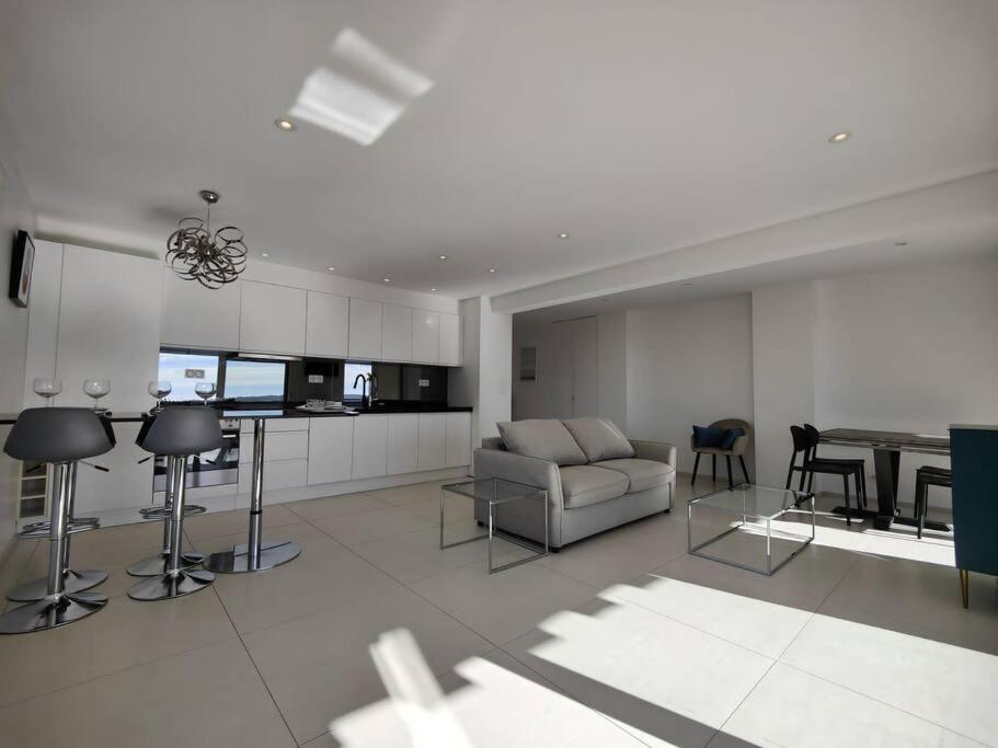 Cannes Vue Mer T2 61M²+ Parking Екстер'єр фото